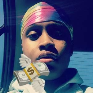 Meet your Posher, Larrion